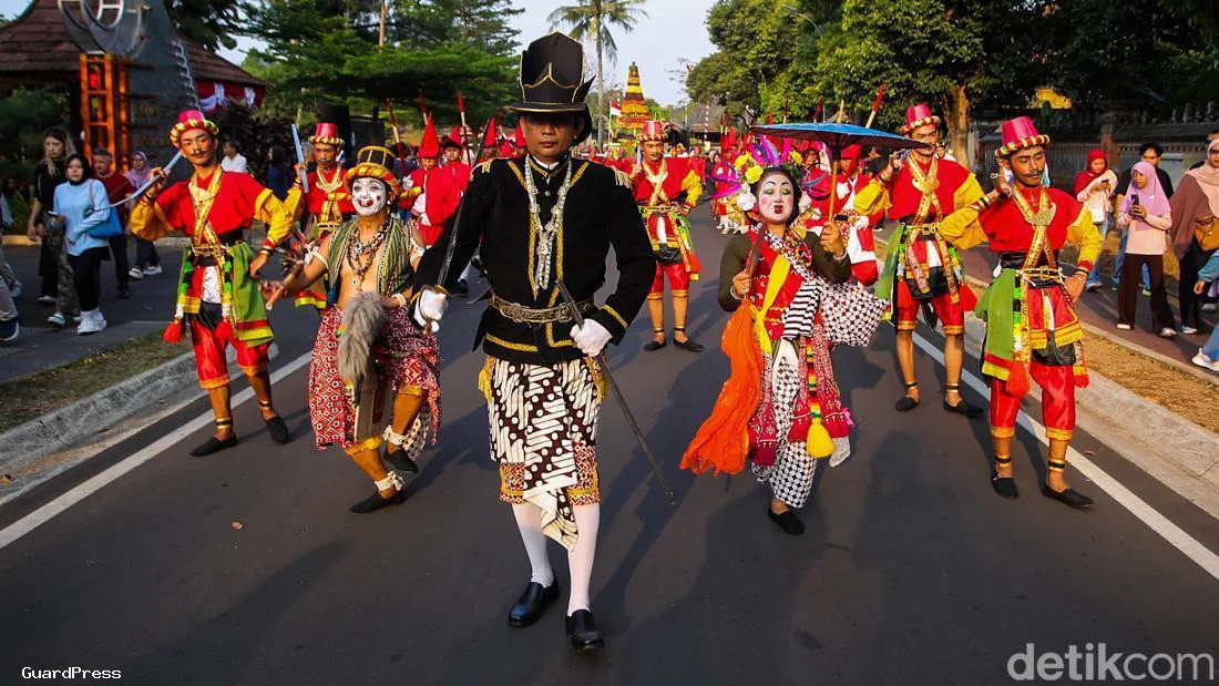 Meriahkan Maulid Nabi, Tradisi Sakral Grebeg Maulud Yogyakarta Hadir Megah di TMII Jakarta